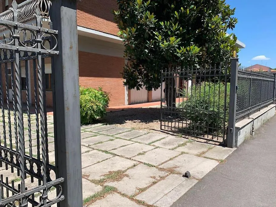 Grande Appartamento 130Mq Con Posto Auto In Giardino Privato Grosseto 0*,